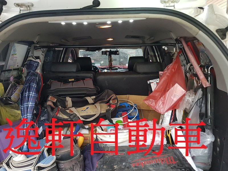 TOYOTA INNOVA LED後箱照明頂上燈 頂棚燈 車頂燈 尾門燈