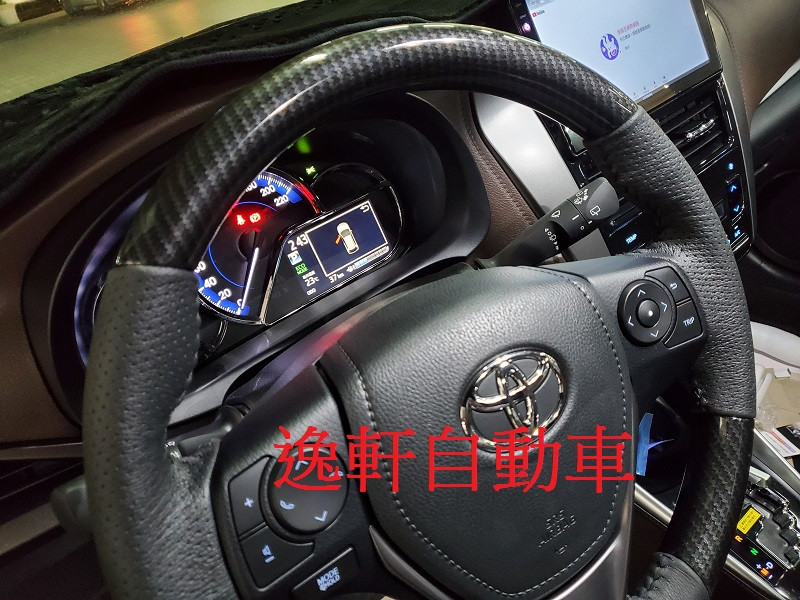 2018~2022 YARIS VIOS黑碳紋路黑線方向盤CARBON直接交換水轉印